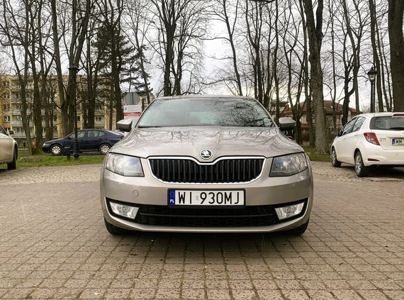 Skoda Octavia cena 29600 przebieg: 209000, rok produkcji 2013 z Strzyżów małe 407